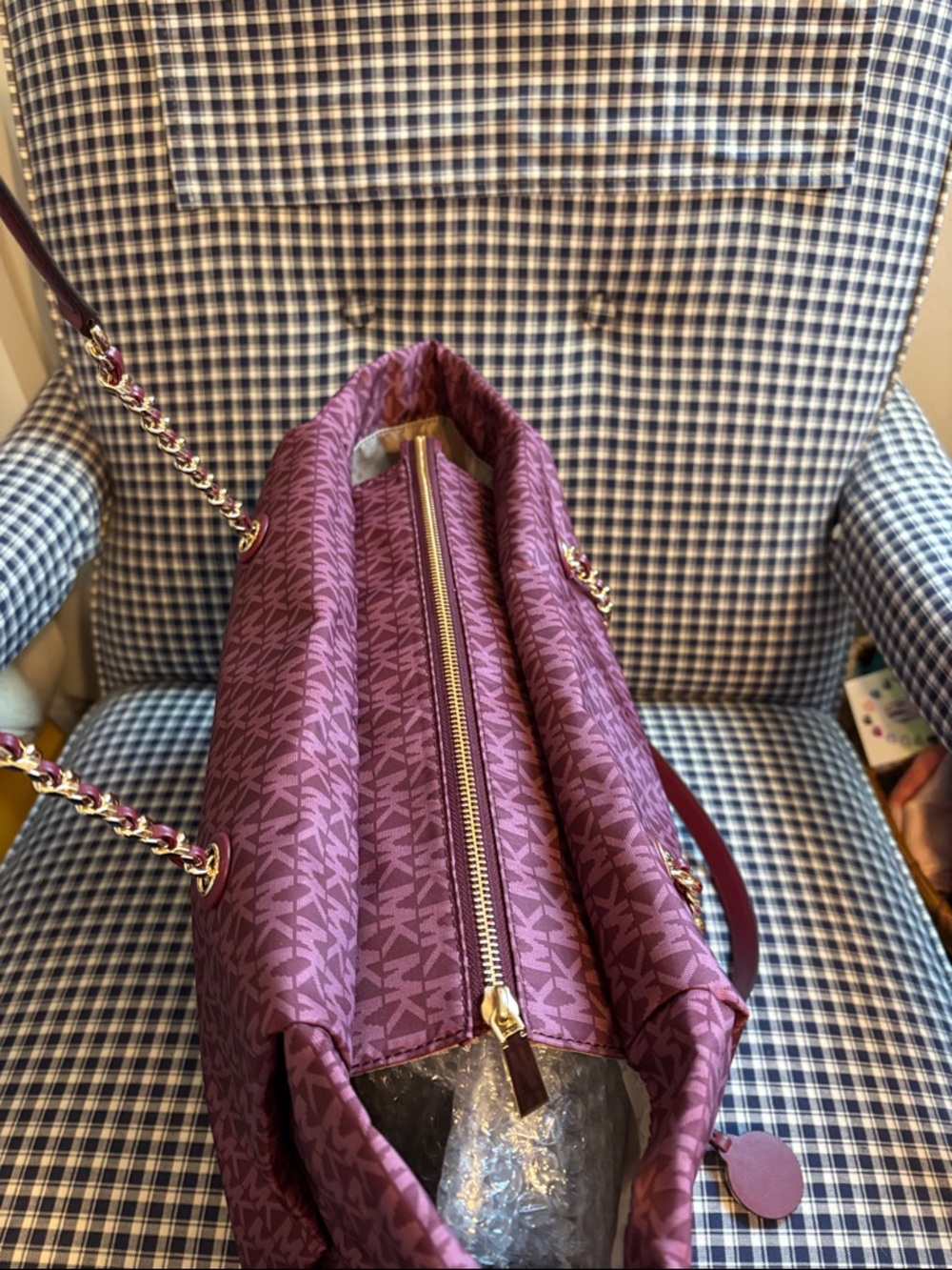 Michael Kors Wine MK Signature Tote with Gold Chain Straps - Picture 7 of 13